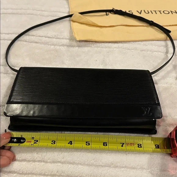 EUC Louis Vuitton monogram Honfleur Epi Leather Bag - black - Picture 16 of 16